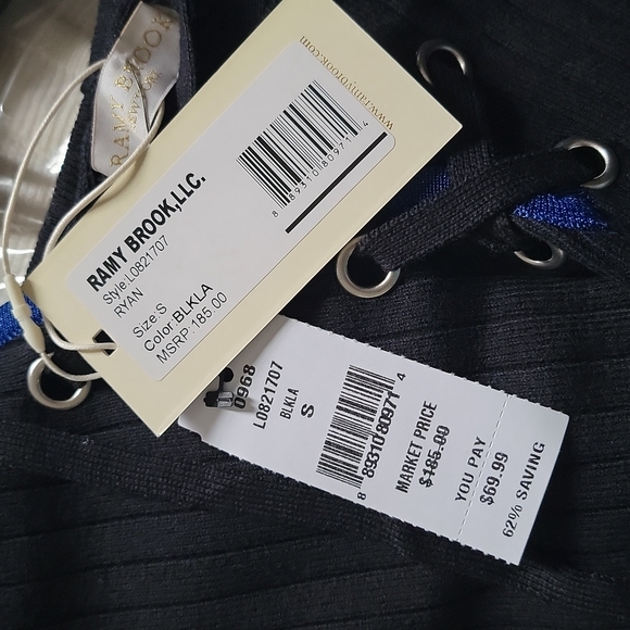 Hooded shirt - Picture 3 of 3